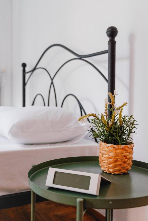 Urban Escape Next To Acropolis And Athens City Center Экстерьер фото
